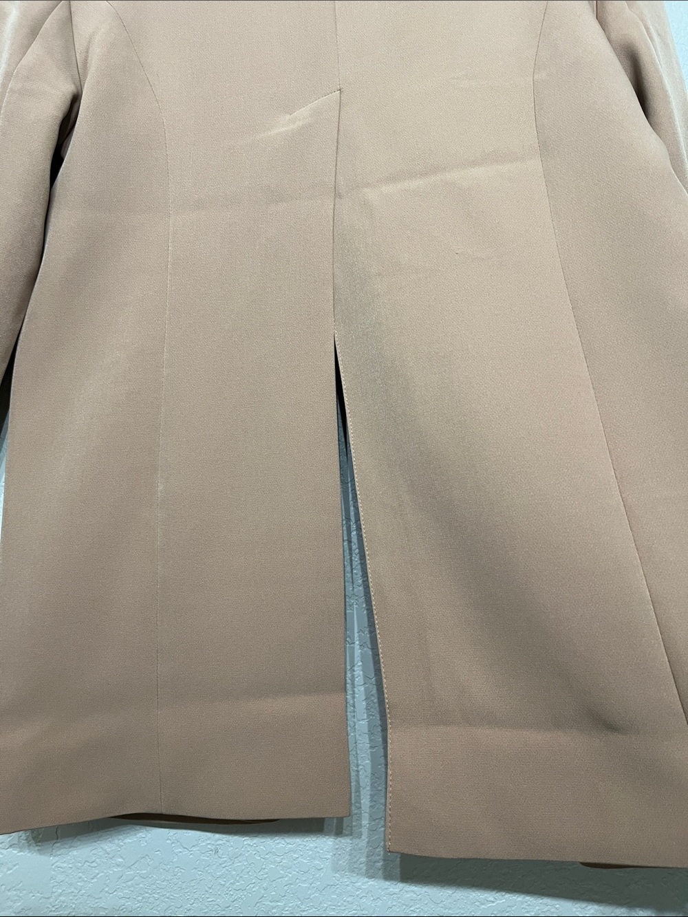 Venus Women’s Size 2 Tan Longline Blazer with Open back detail - Picture 7 of 10